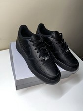 Nike Air Force 1 '07 nere