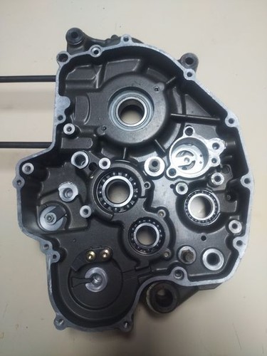 Carter central droit husqvarna