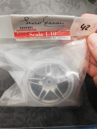Pieza ferrari enzo escala - enzo, 1:10