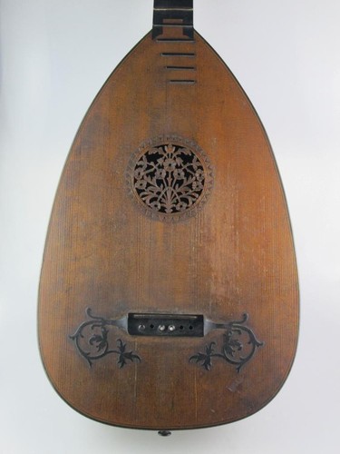 Grande antica chitarra - , liuto