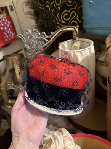 Cappello vintage schiaparelli - vintage,