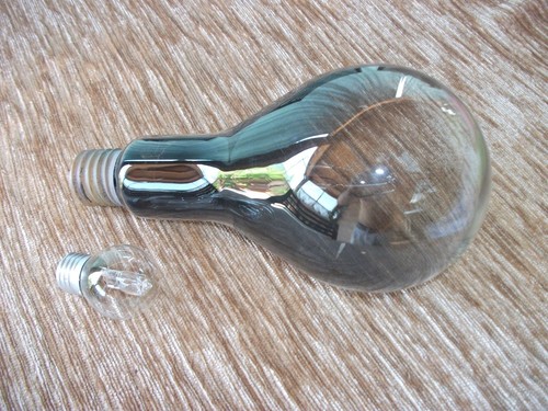 Antica lampadina gigante - gigante,