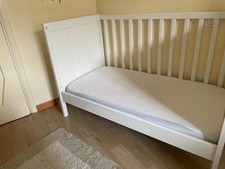 Lettino Ikea Sundvik bianco + materasso antisoffoco