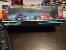 Rimorchio camper Ford Roadster e viaggio Maisto Design 1:64 Tow & Go 1932 2020