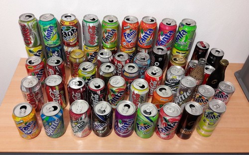 Collezione lattine vuote coca - vuote,