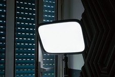 Elgato Key Light - Luce professionale da studio a 2800 lumen con morsetto