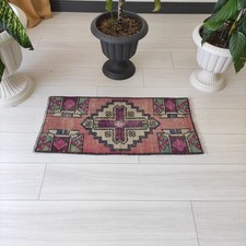 Tappeto piccolo vintage turco