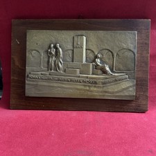 placca monumento ai medici
