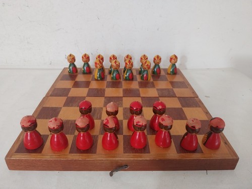 Scacchiera legno pezzi - scacchiera,