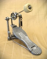 Camco (by TAMA) pedale per batteria basso; trasmissione a catena; modello HP35? 6735? DP120?