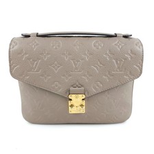 Louis Vuitton Monogram