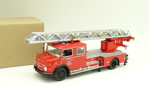 Minichamps mercedes - minichamps,