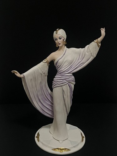 Statuina capodimonte liberty - capodimonte,