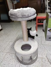 Gioco/Albero per gatti Trixie Nuria 71 cm, tiragraffi bianco e grigio