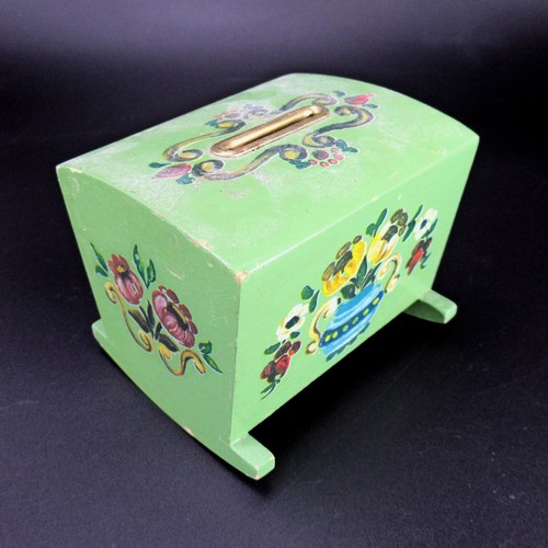 Vecchio salvadanaio legno - vecchio,