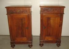 Coppia di comodini antichi