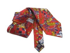 Cravatta rossa stampa disegni