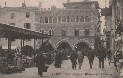 Extra cuneo mercato di - 33/extra,