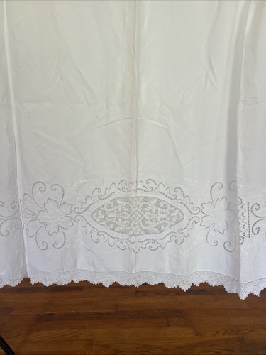 Antico lenzuolo ricamato - , e