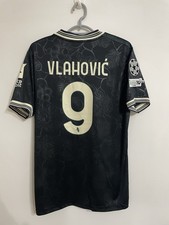 terza maglia juve vlahovic 9