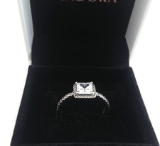 Anello Eleganza Senza Tempo