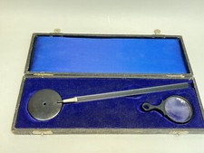 Antico oftalmoscopio specchio