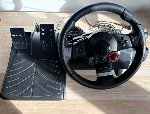 Logitech driving force - logitech,