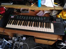 Yamaha PSR-75 tastiera 49