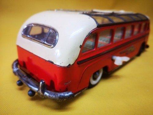 Antiguo autobús hoja lata - hoja,