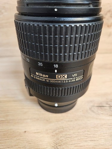 Nikon nikkor 18 300mm - af-s, dx