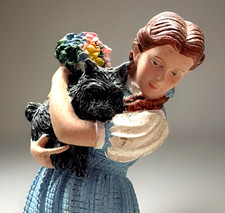 Dorothy & Toto~Il Mago di Oz~Figurina in resina alta 4" 1999 Enesco L6