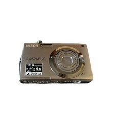 Nikon Coolpix S3000 12,0