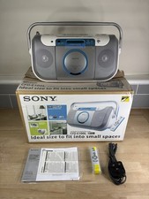 Vintage Sony CFD-E100L radio