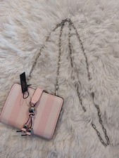 Portafoglio con catena