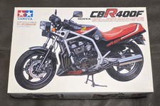 HONDA CBR 400 F di Tamiya 1:12