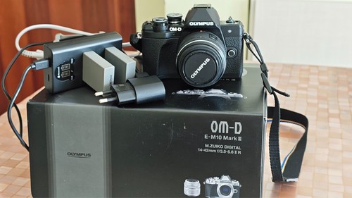 Olympus m10 mark - om-d, e-m10