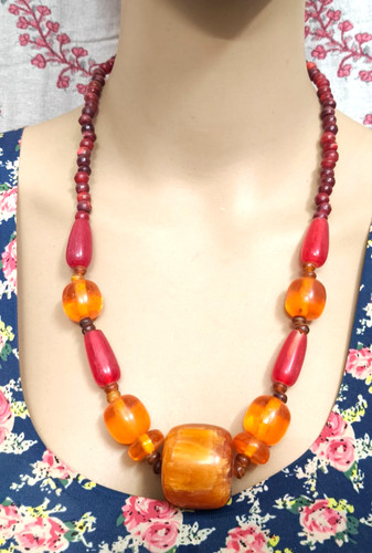 Collana lunga fatta - collana, a
