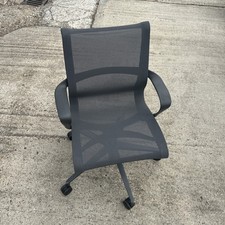 Sedia operativa originale Herman Miller Setu grigio scuro 