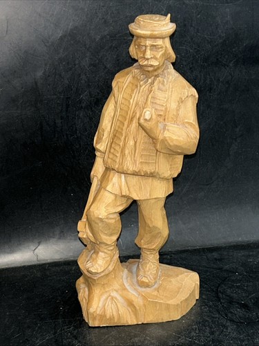 Boscaiolo intagliato legno