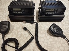 1 x base ICOM IC-F6022 UHF