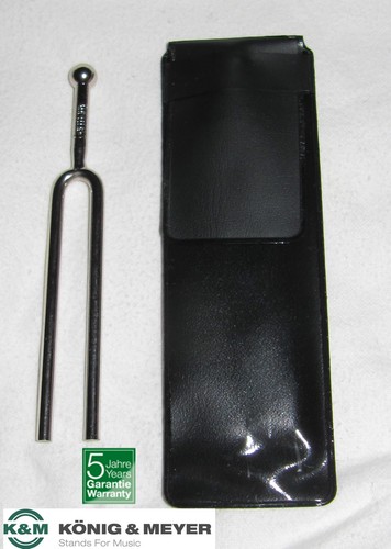 Potente diapason 440 m - 440, hz