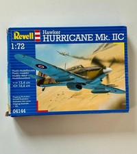 HAWKER HURRICANE MK II C 1/72 REVELL  AEREO JET AEREOPLANO  MODELLINO