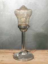 Lampada antica in metallo