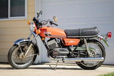 1975 Yamaha RD350 Motorcycle |