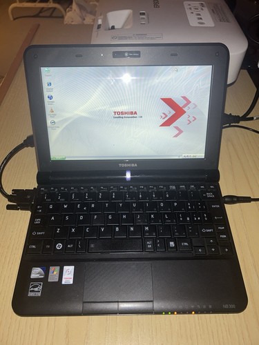 Toshiba nb300 111 intel atom - toshiba,