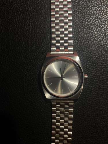 Nixon minimal the - time, teller
