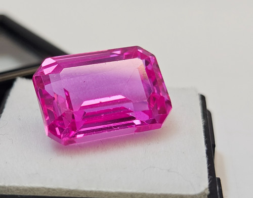 Zaffiro rosa taglio smeraldo - zaffiro,