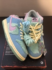 Size 9.5 - Verdy x Nike Dunk