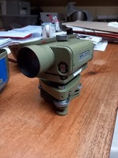 Livello Ottico WILD Modello N10 + contenitore originale WILD. Ottime condizioni