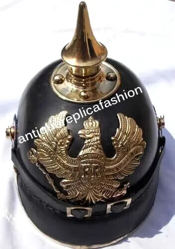 Elmetto militare tedesco - , a